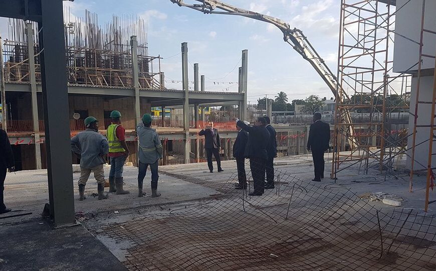 Danilo Medina visita la Ciudad Sanitaria Luis Eduardo Aybar