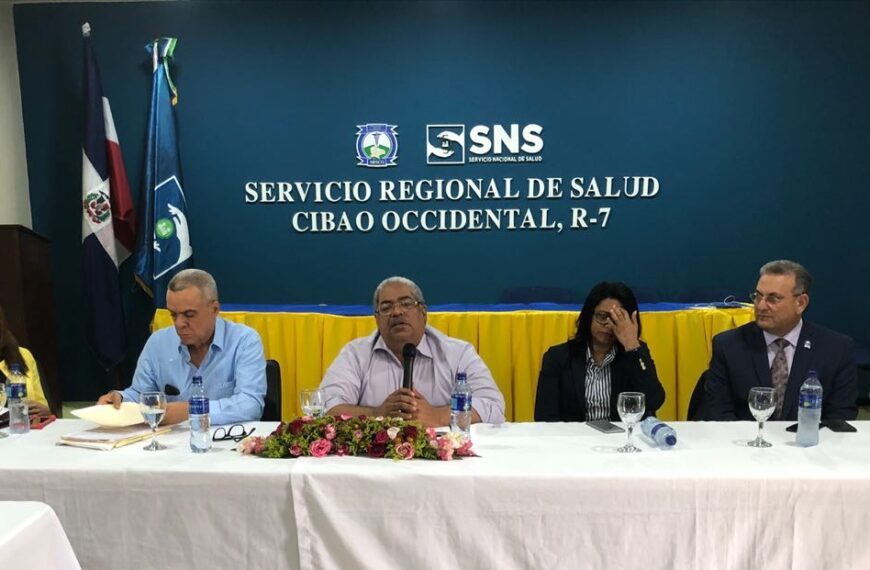 Titular del SNS encabeza encuentro con directores de 17 hospitales, gerentes de área y coordinadores de zona de la línea noroeste