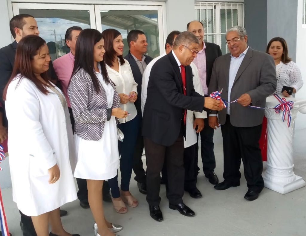 Lee más sobre el artículo SNS entrega nueva emergencia del hospital de Salcedo