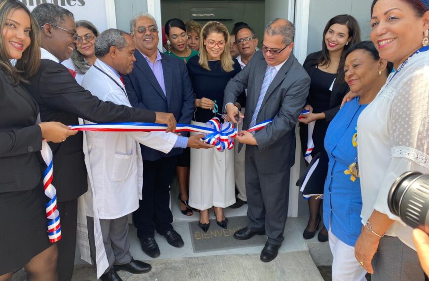 SNS inaugura unidad de Hemodiálisis en hospital Luis Morillo King de La Vega