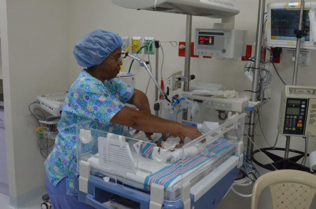Lee más sobre el artículo SNS contribuye a sobrevida más de 14 mil prematuros a través del Programa Mamá Canguro