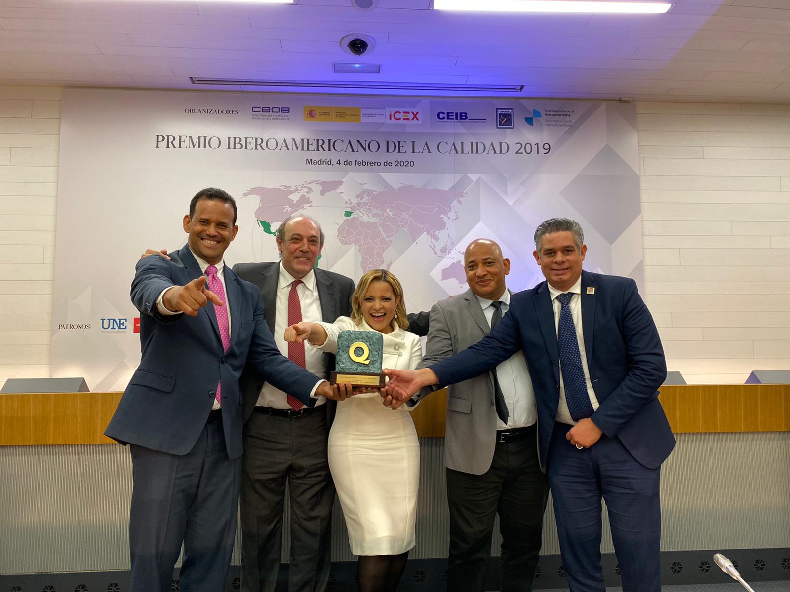 Lee más sobre el artículo Hospital público gana Oro en Premio Iberoamericano de la Calidad