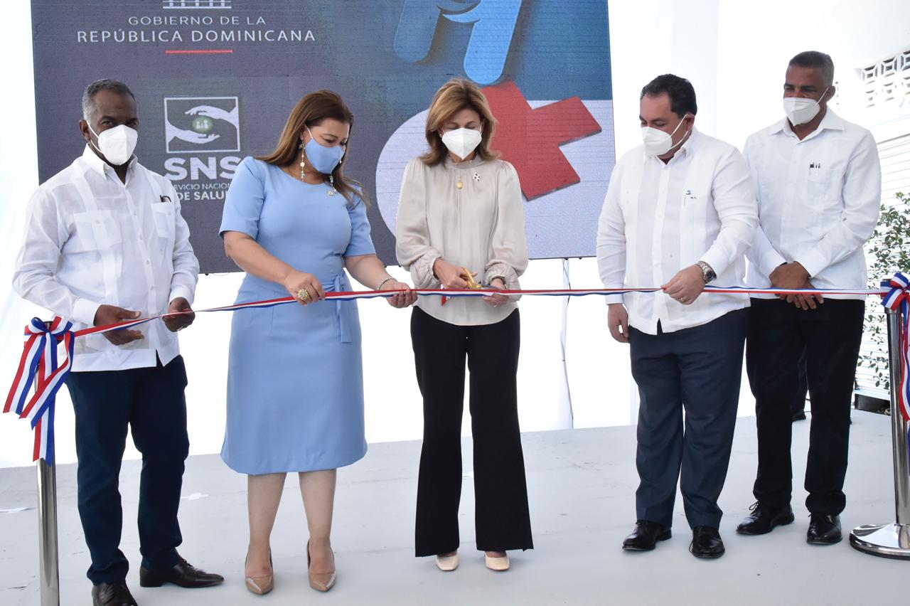 Lee más sobre el artículo Vicepresidenta y SNS inauguran nuevas áreas en tres hospitales de la región Sur del país