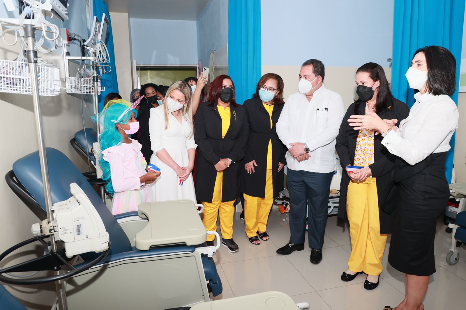 Lee más sobre el artículo Primera dama y SNS inauguran área para pacientes hemato-oncológicos del Hugo Mendoza