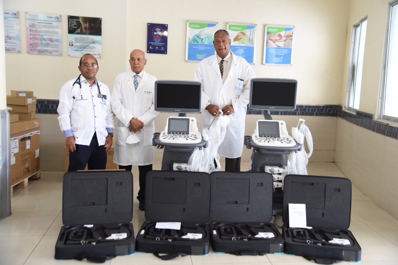 Lee más sobre el artículo SNS entrega dos Ecocardiógrafos al hospital Salvador Gautier