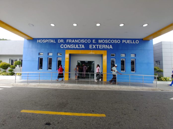 Lee más sobre el artículo SNS informa director interino del Hospital Moscoso Puello cesa en sus funciones
