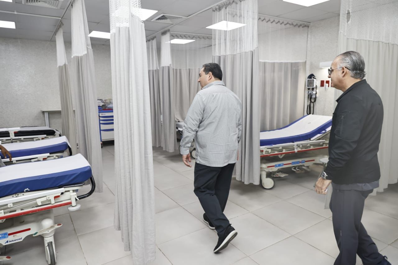 Lee más sobre el artículo Director SNS supervisa hospitales del Gran Santo Domingo; dice mantienen incidencias habituales