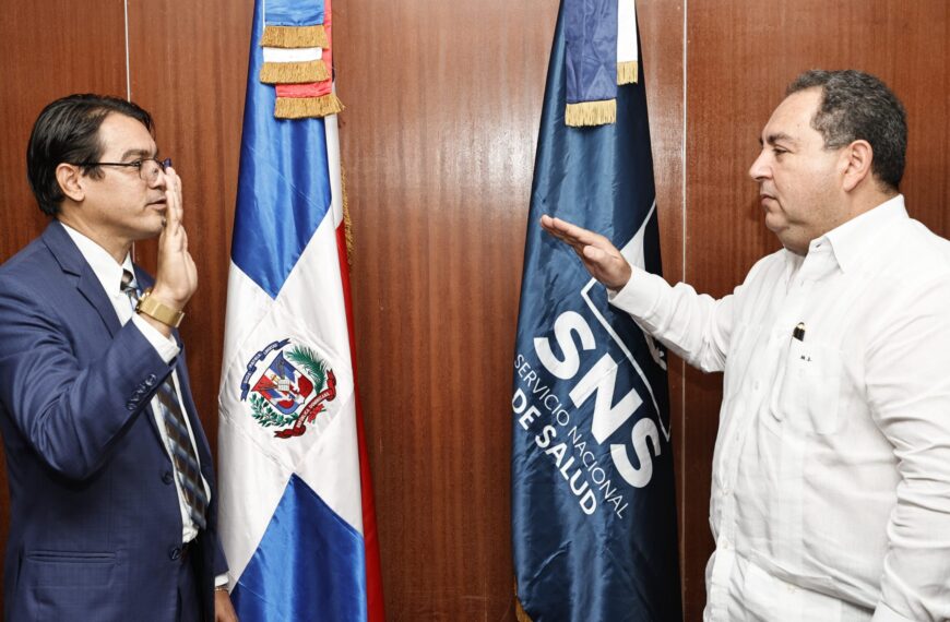 Juramentan nuevo director Servicio Regional de Salud Norcentral