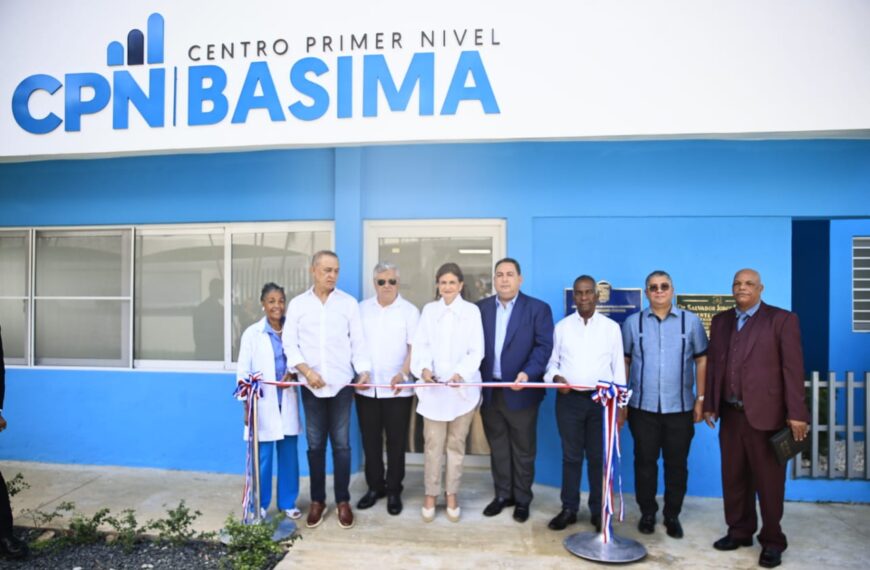 Gobierno fortalece Atención Primaria en Básima y La Cuchilla de Villa Altagracia con entrega de dos remozados CPN